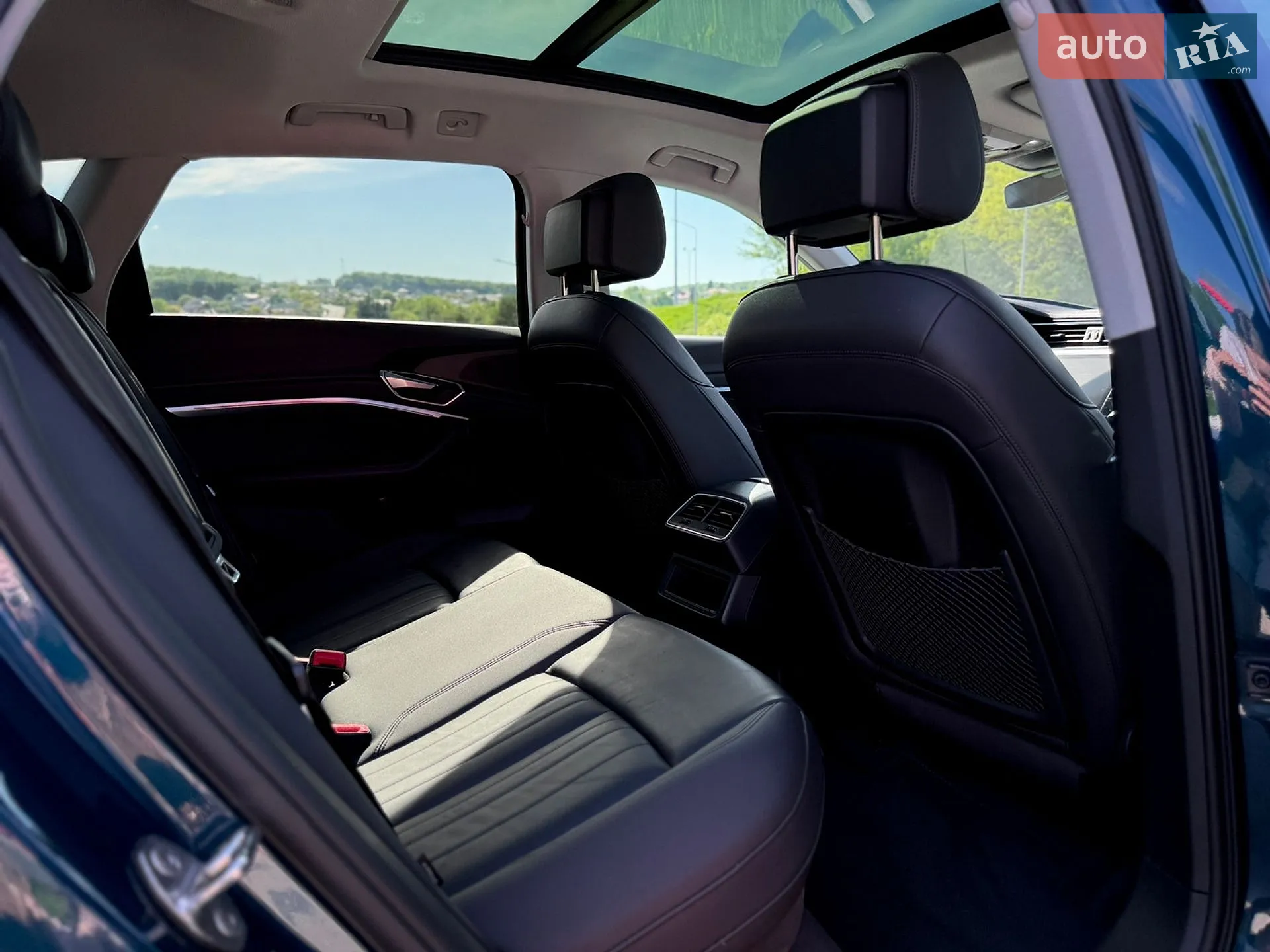 2021 Audi e-tron - мініатюра 32