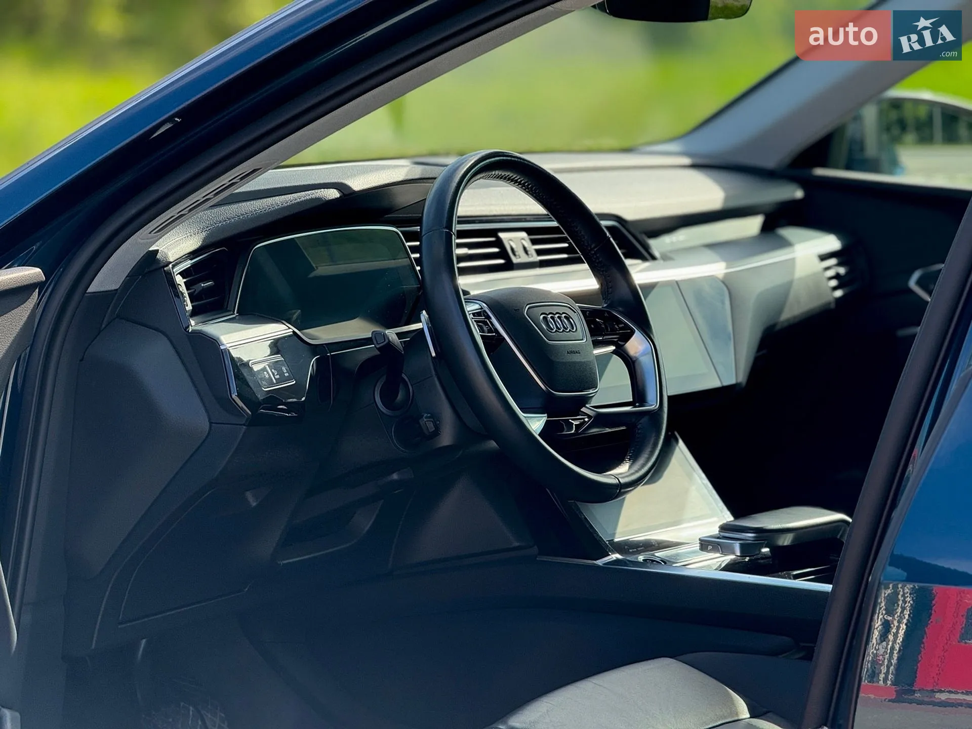 2021 Audi e-tron - мініатюра 38