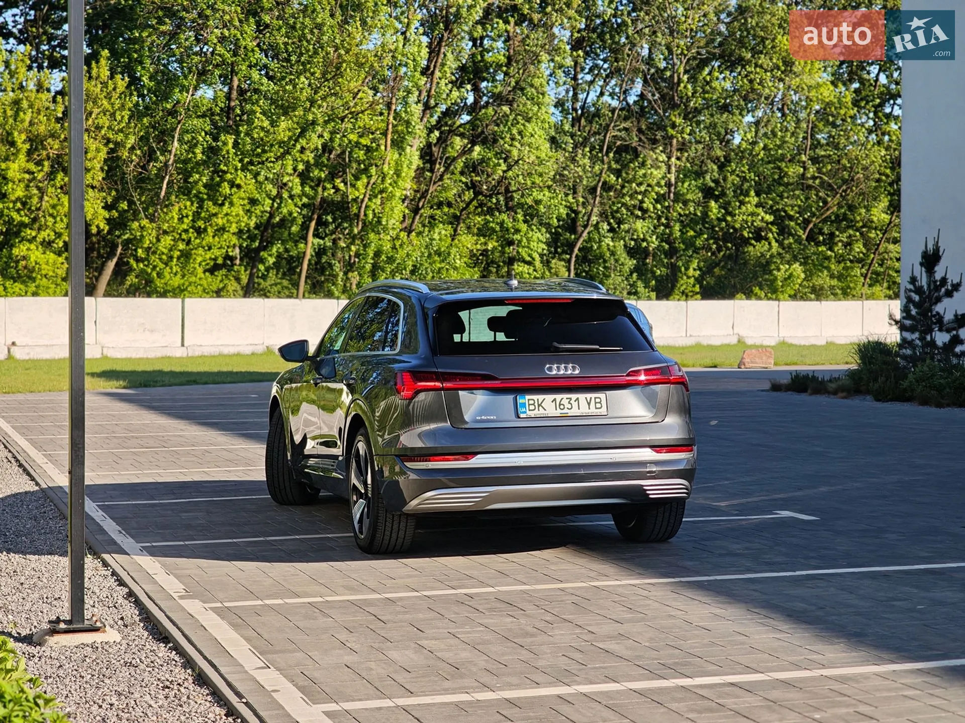 2019 Audi e-tron - мініатюра 5