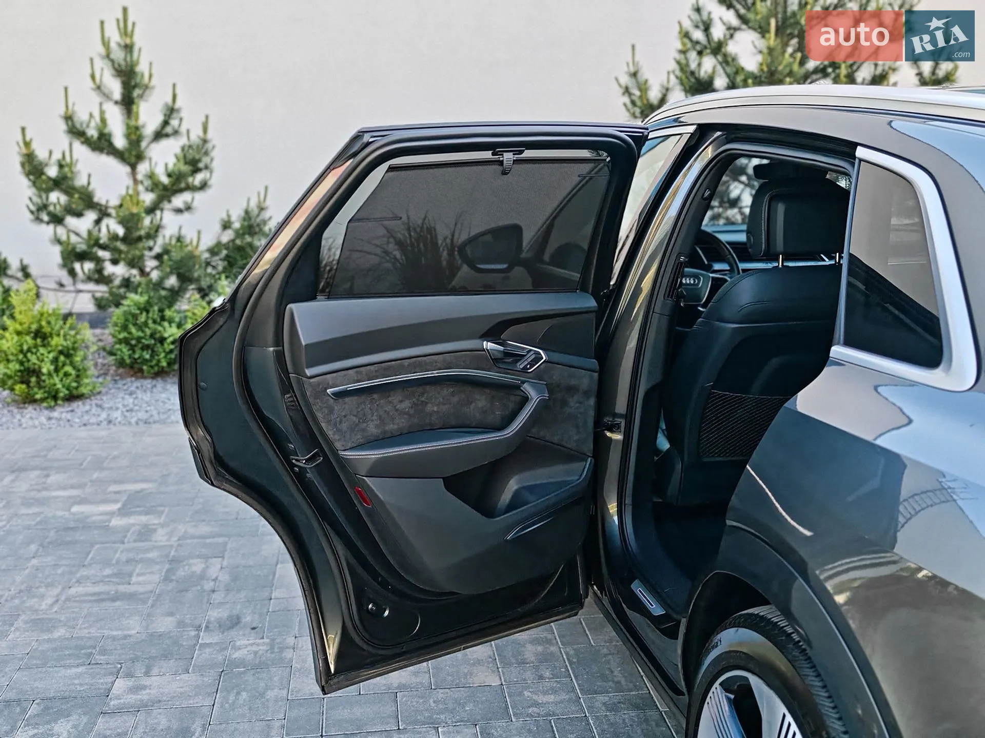 2019 Audi e-tron - мініатюра 26