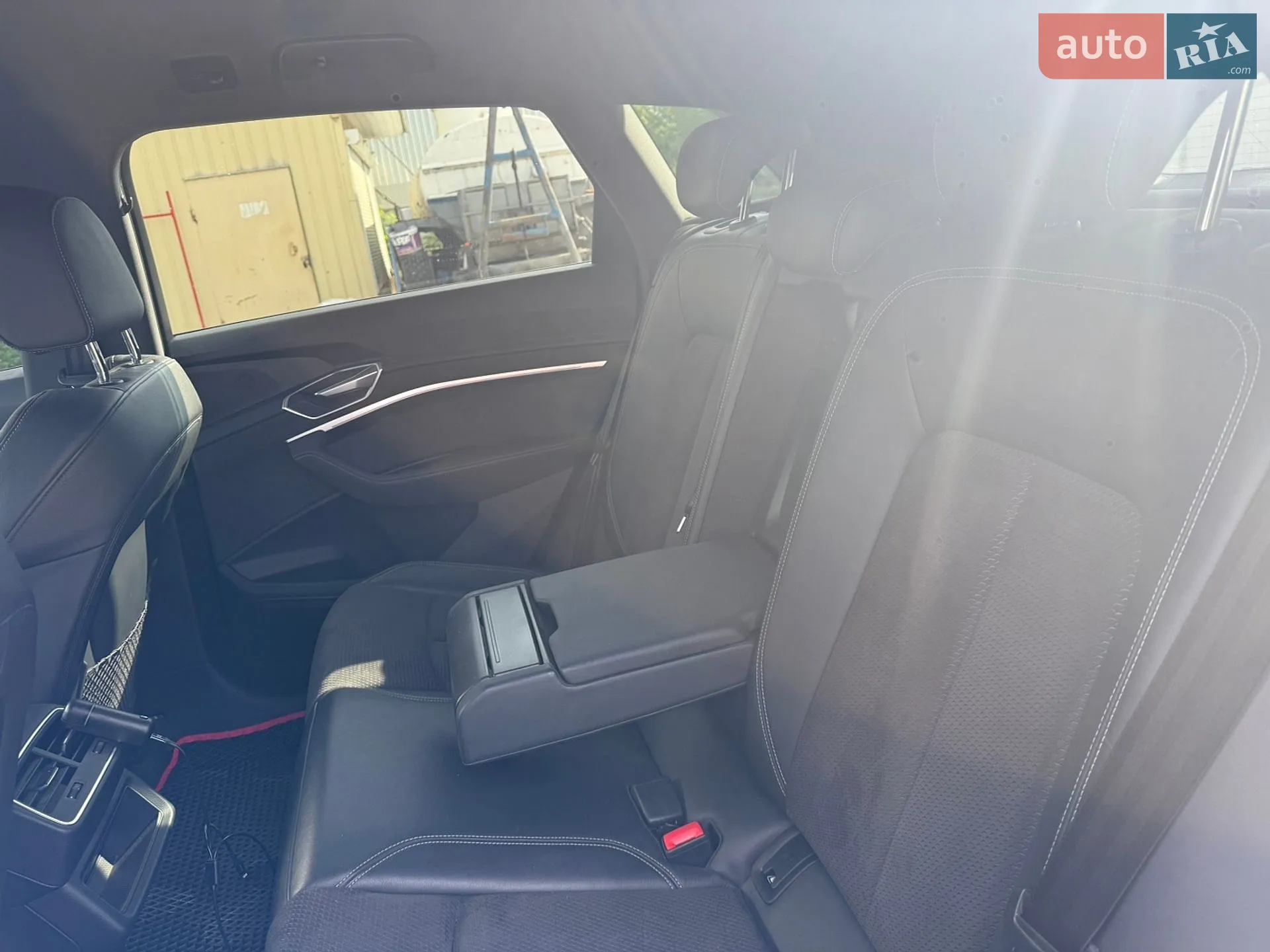 2019 Audi e-tron - мініатюра 23