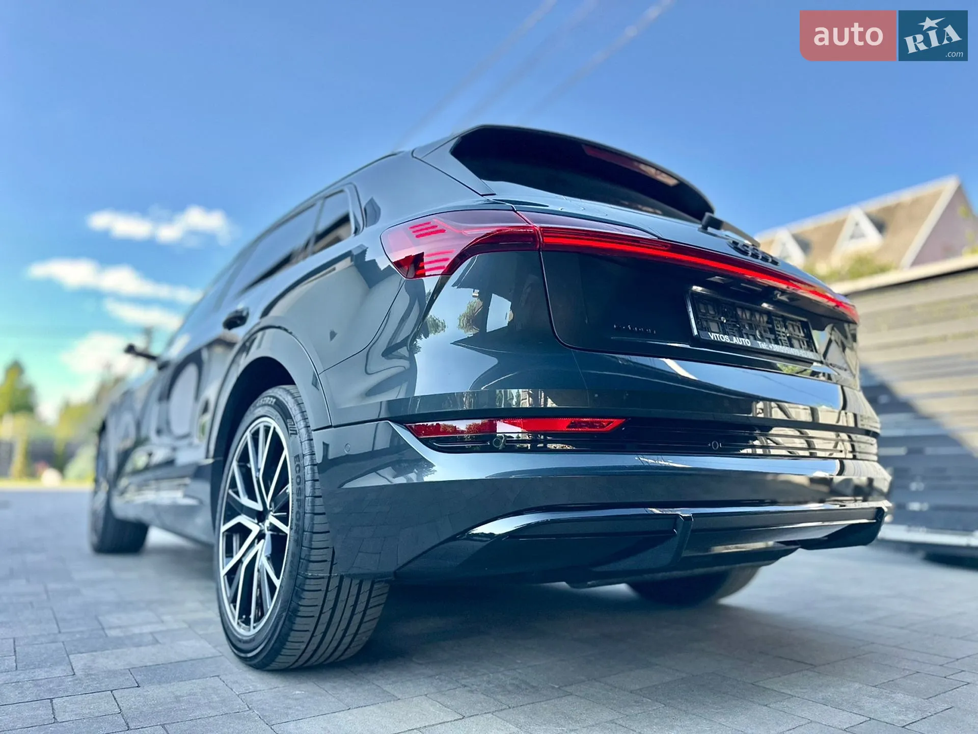 2020 Audi e-tron - мініатюра 11