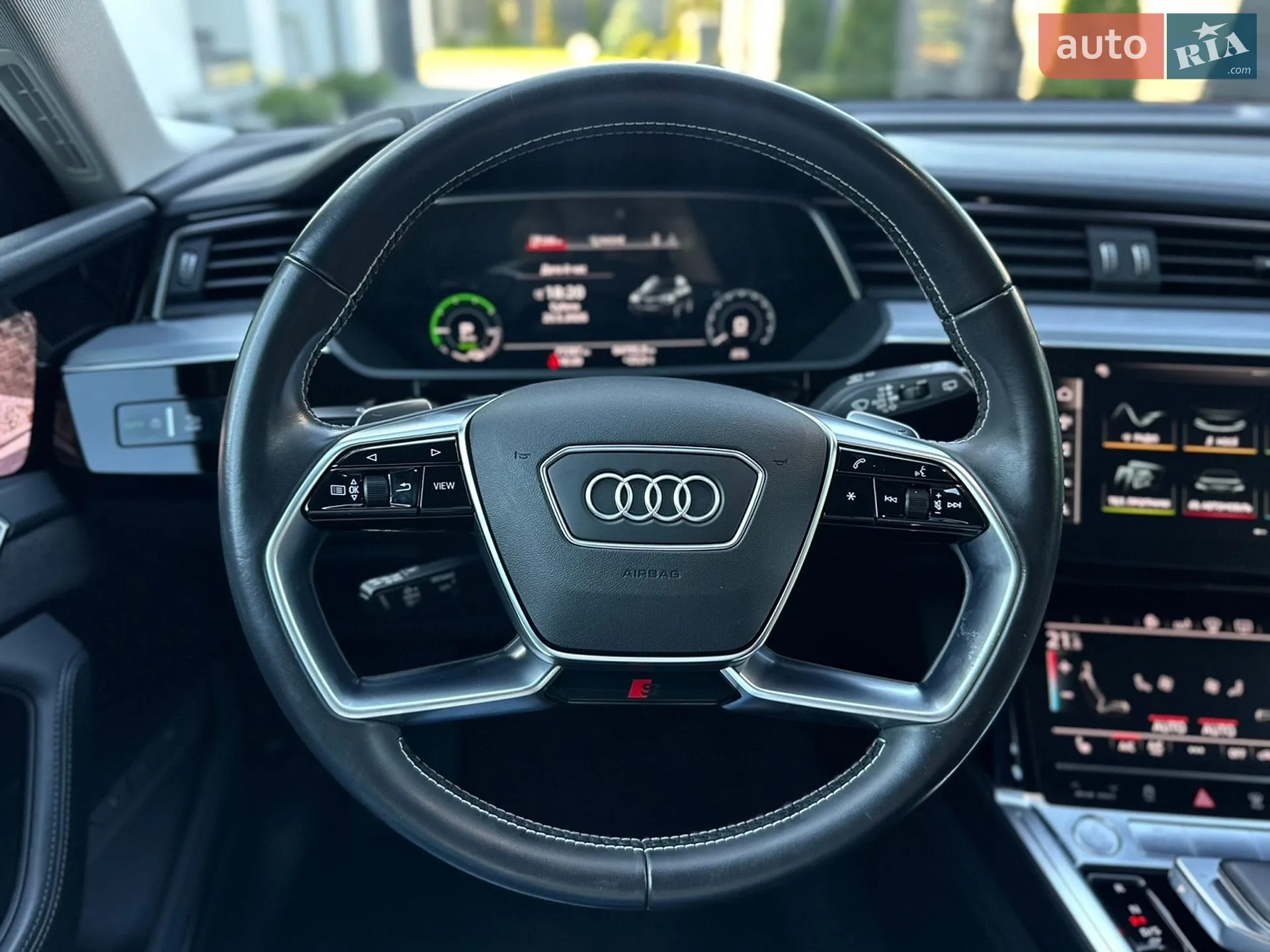 2020 Audi e-tron - мініатюра 56