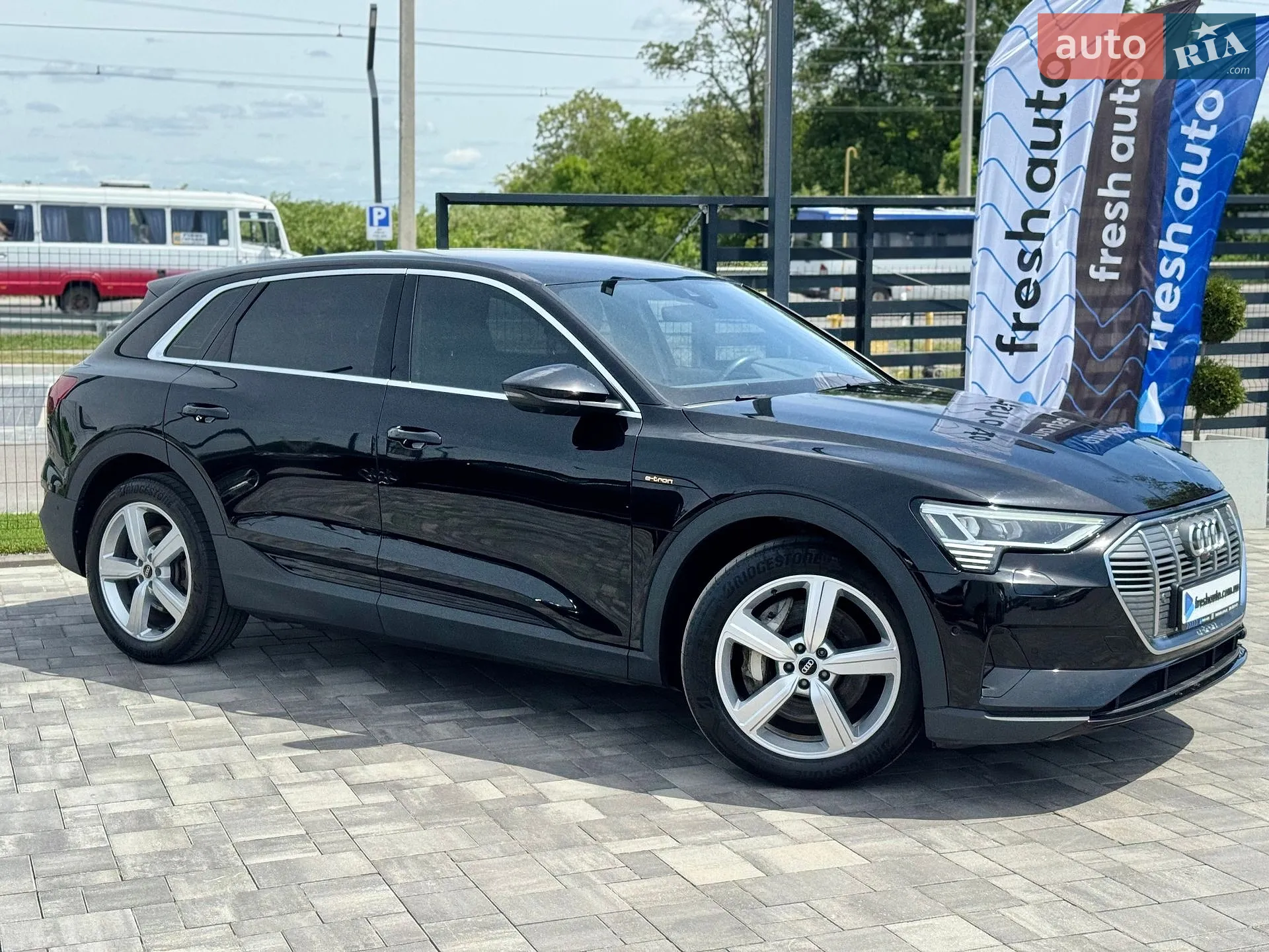 2021 Audi e-tron - мініатюра 6