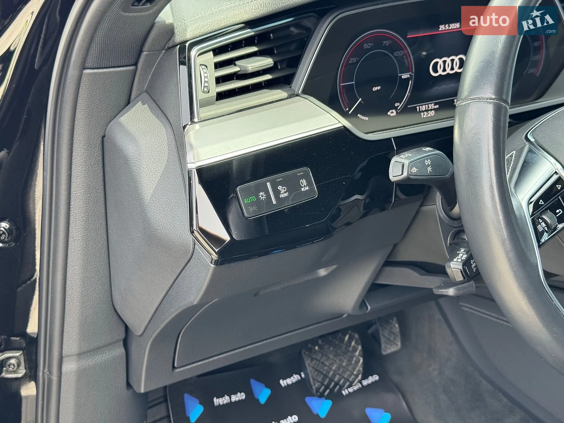 2021 Audi e-tron - мініатюра 15