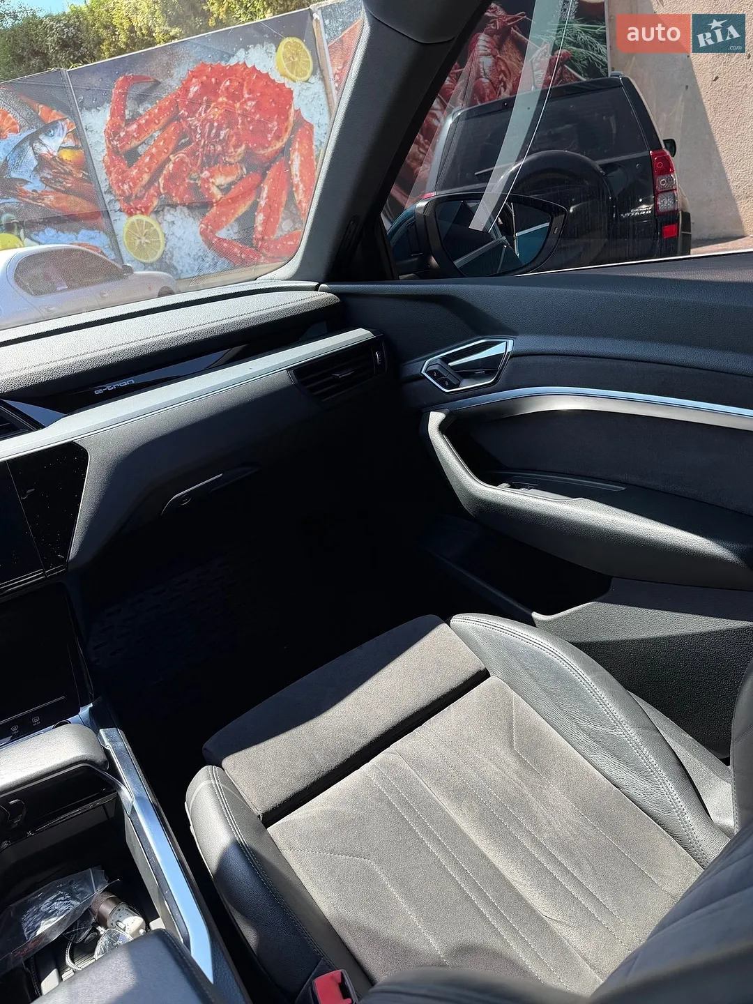 2019 Audi e-tron - мініатюра 48