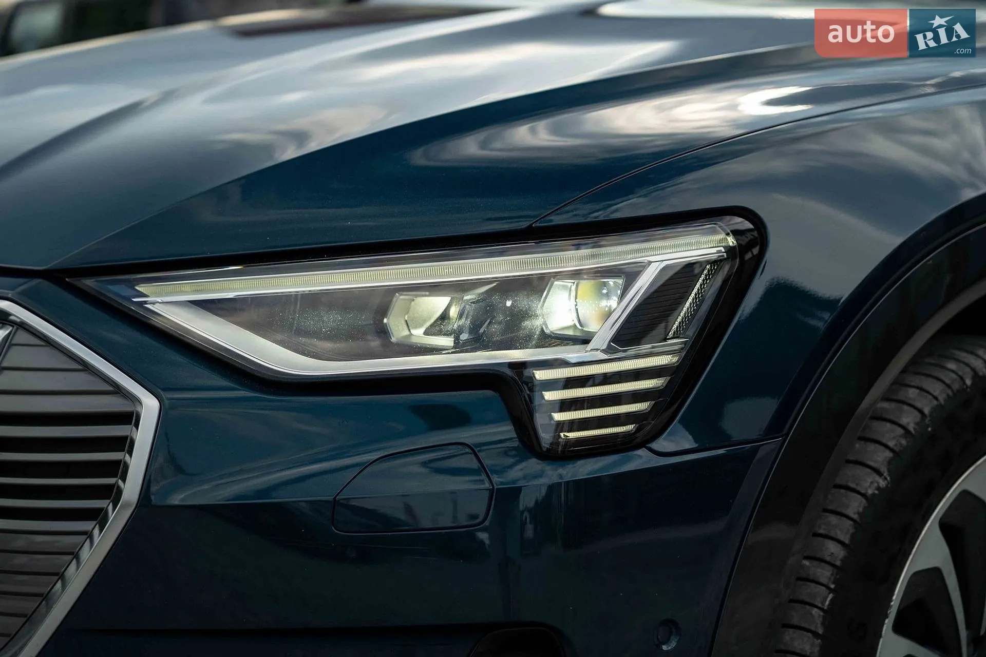 2019 Audi e-tron - мініатюра 12