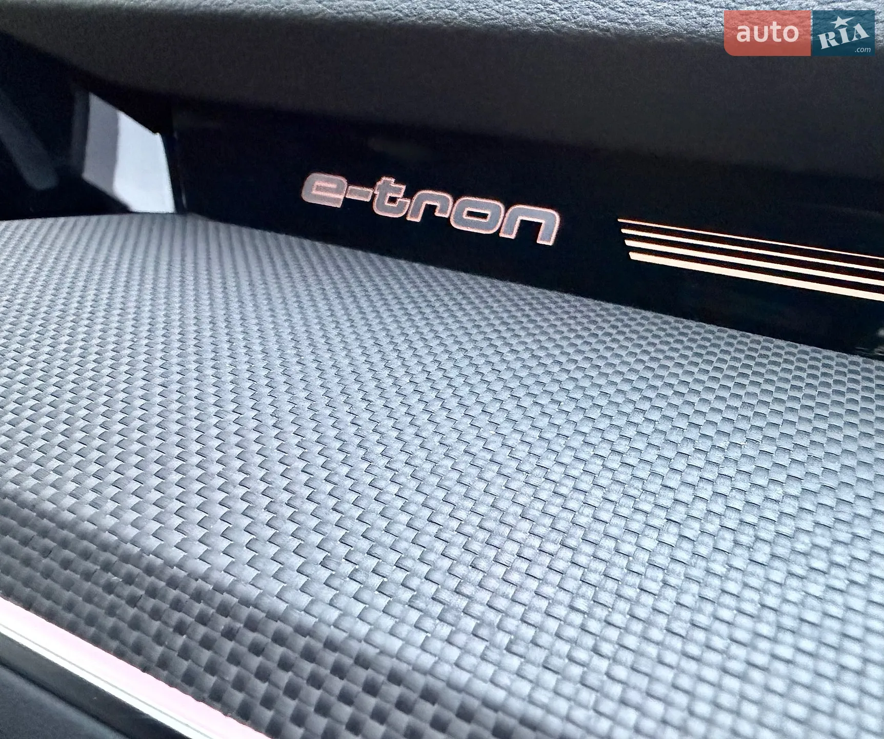 2022 Audi e-tron - мініатюра 46