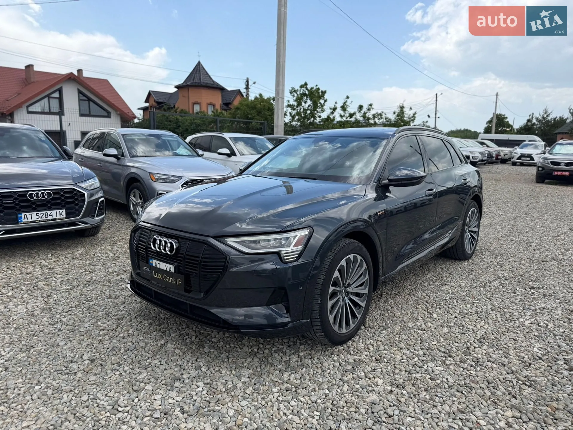 2020 Audi e-tron - мініатюра 9