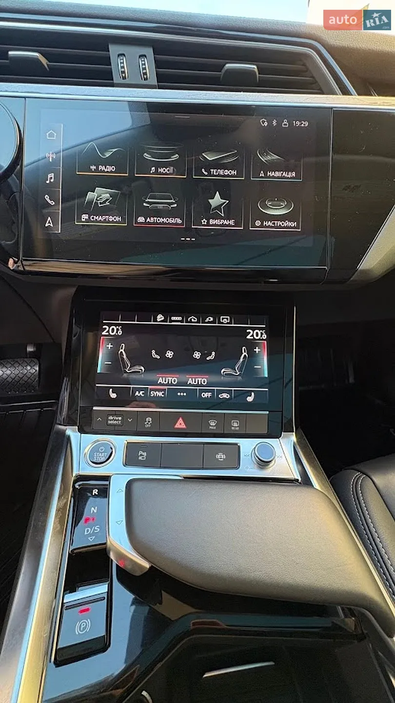 2021 Audi e-tron - мініатюра 8
