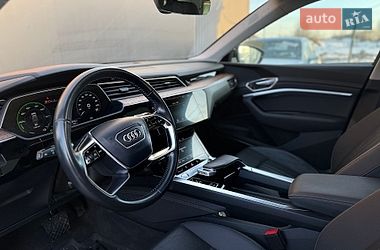 Внедорожник / Кроссовер Audi e-tron 2019 в Львове