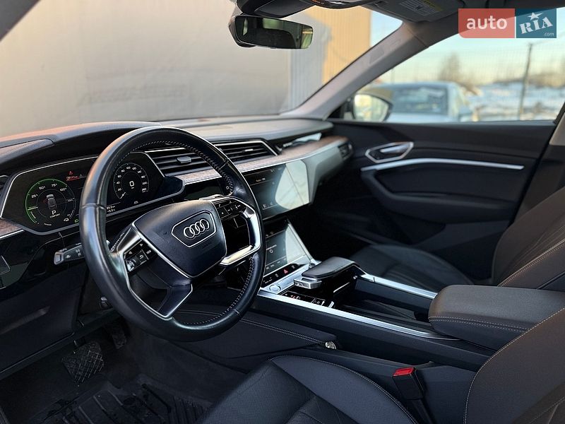 Внедорожник / Кроссовер Audi e-tron 2019 в Львове