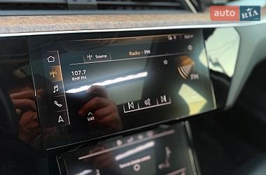 Внедорожник / Кроссовер Audi e-tron 2019 в Львове
