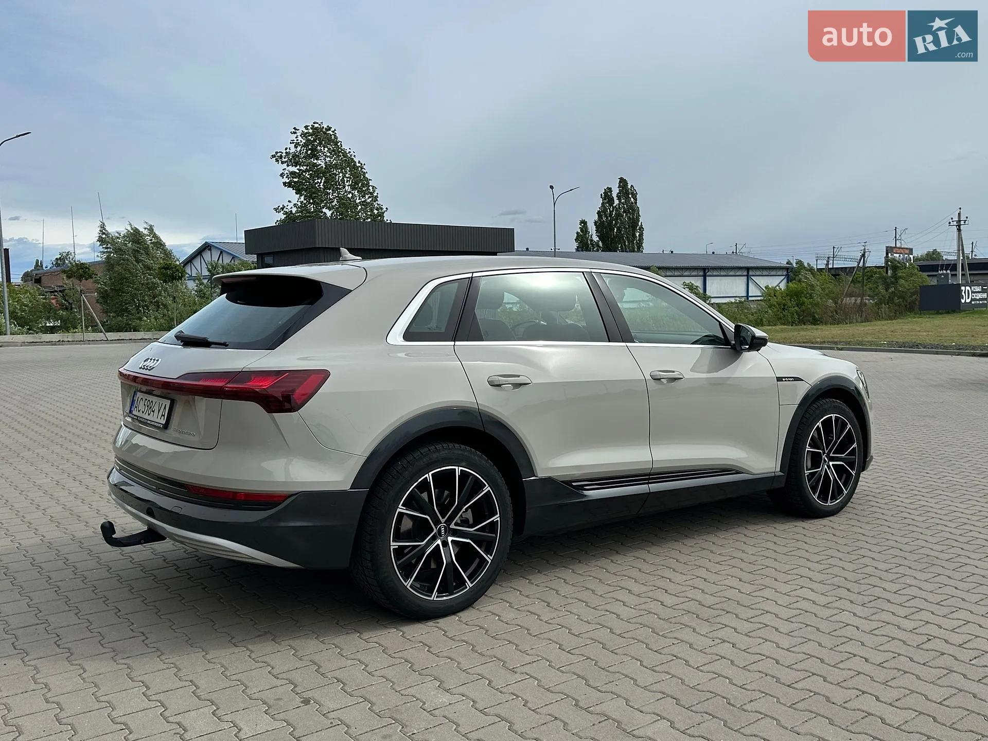 2020 Audi e-tron - мініатюра 24