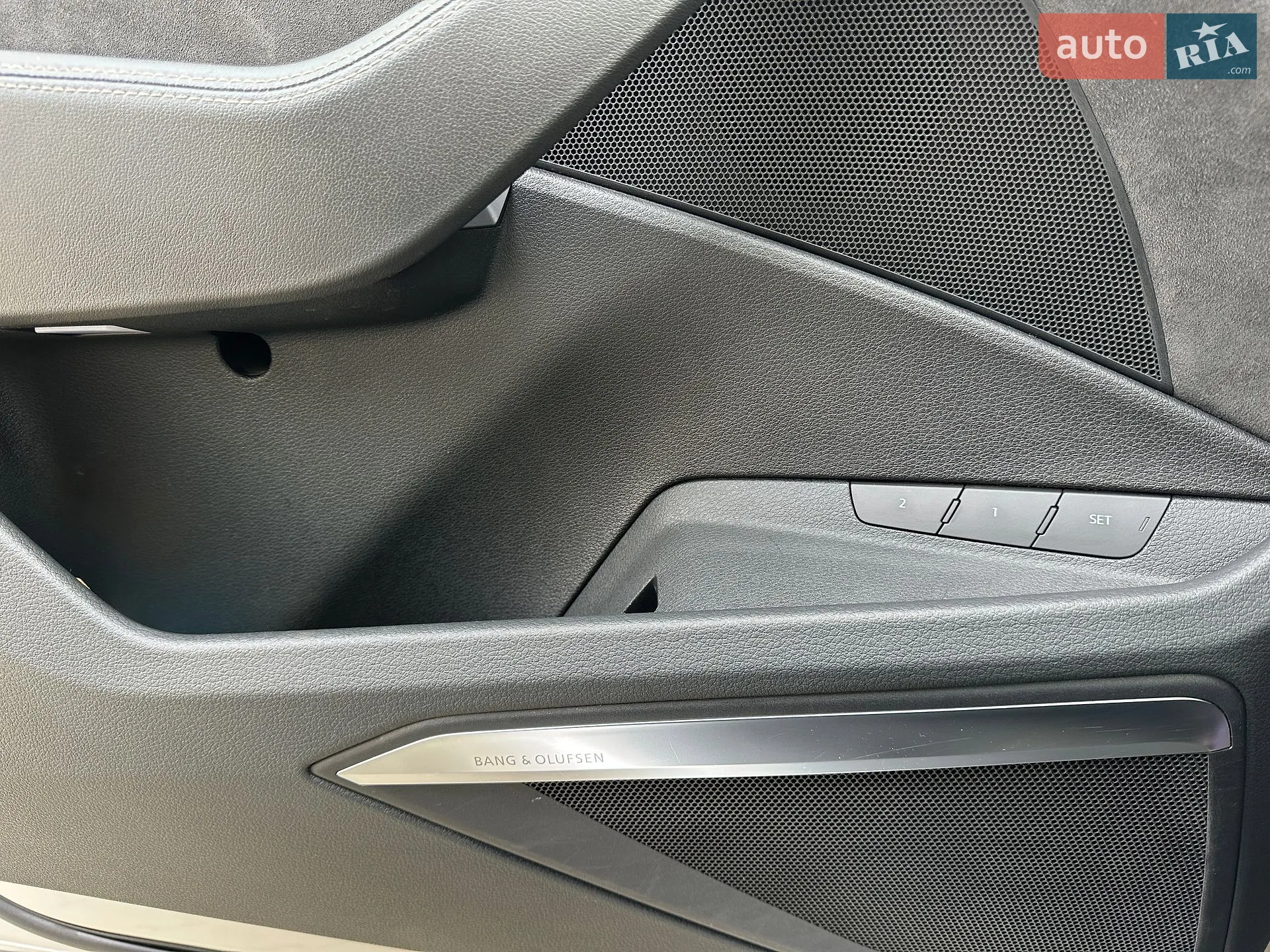 2020 Audi e-tron - мініатюра 35