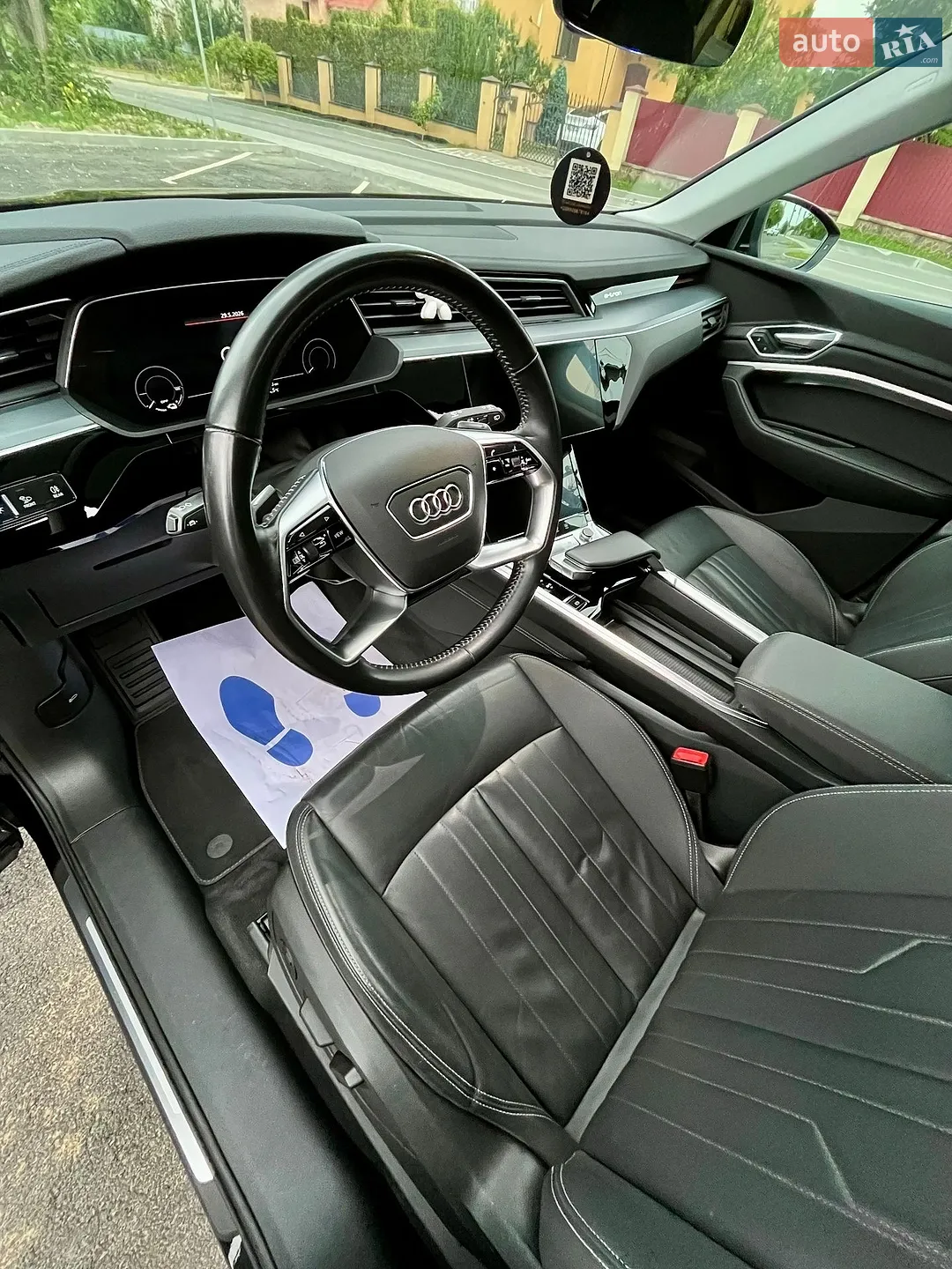 2020 Audi e-tron - мініатюра 32