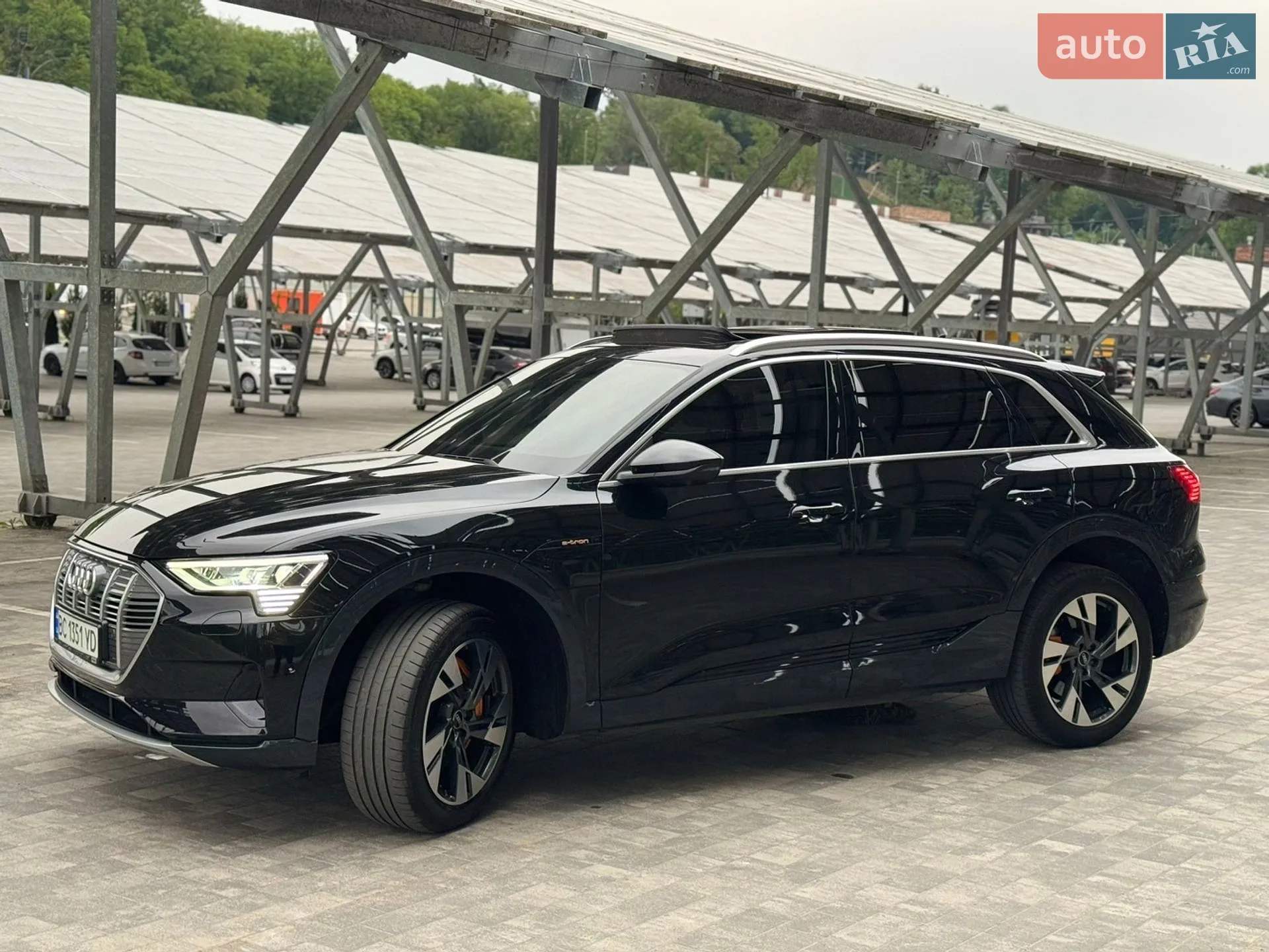 2022 Audi e-tron - мініатюра 13