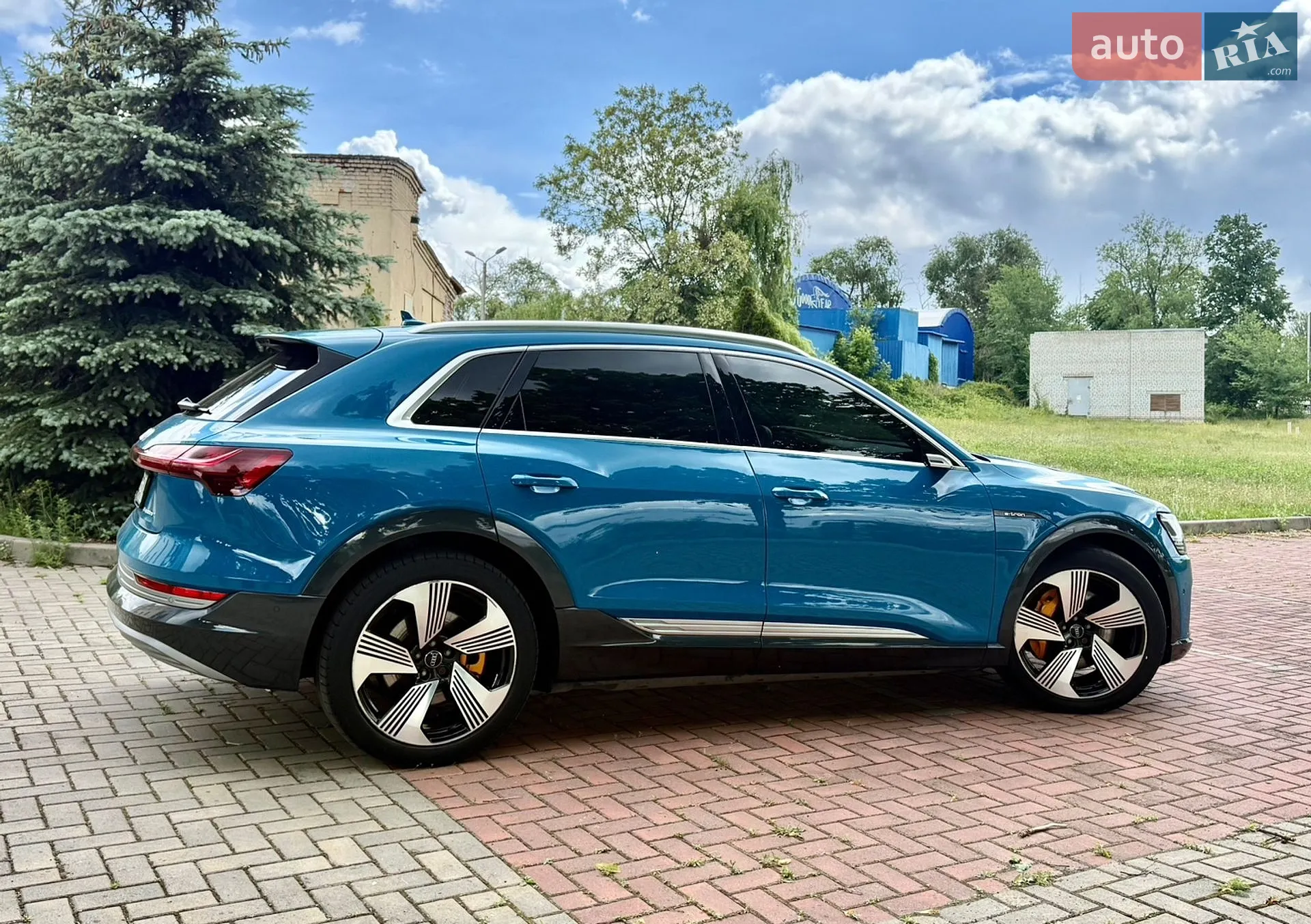 2019 Audi e-tron - мініатюра 11