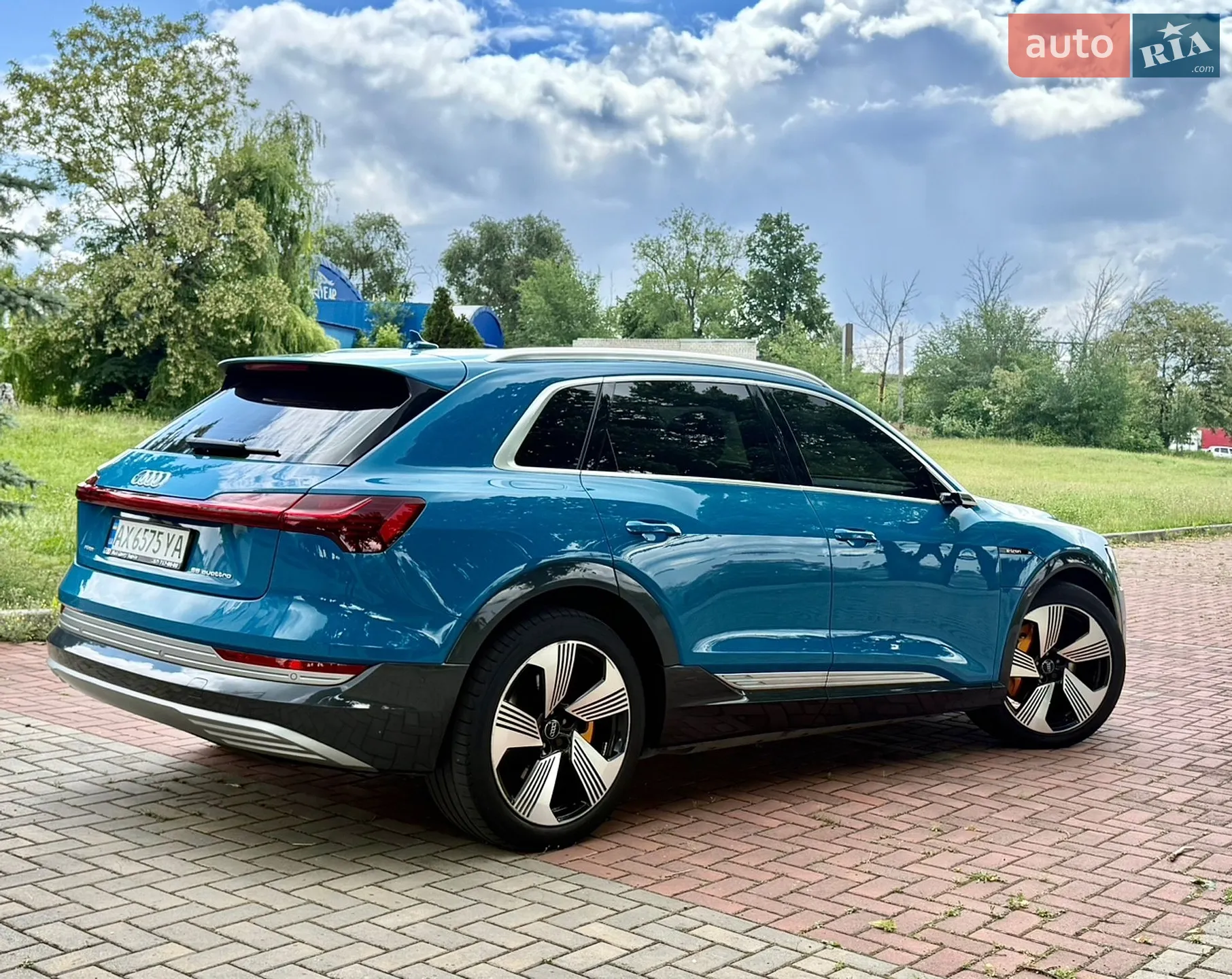 2019 Audi e-tron - мініатюра 12