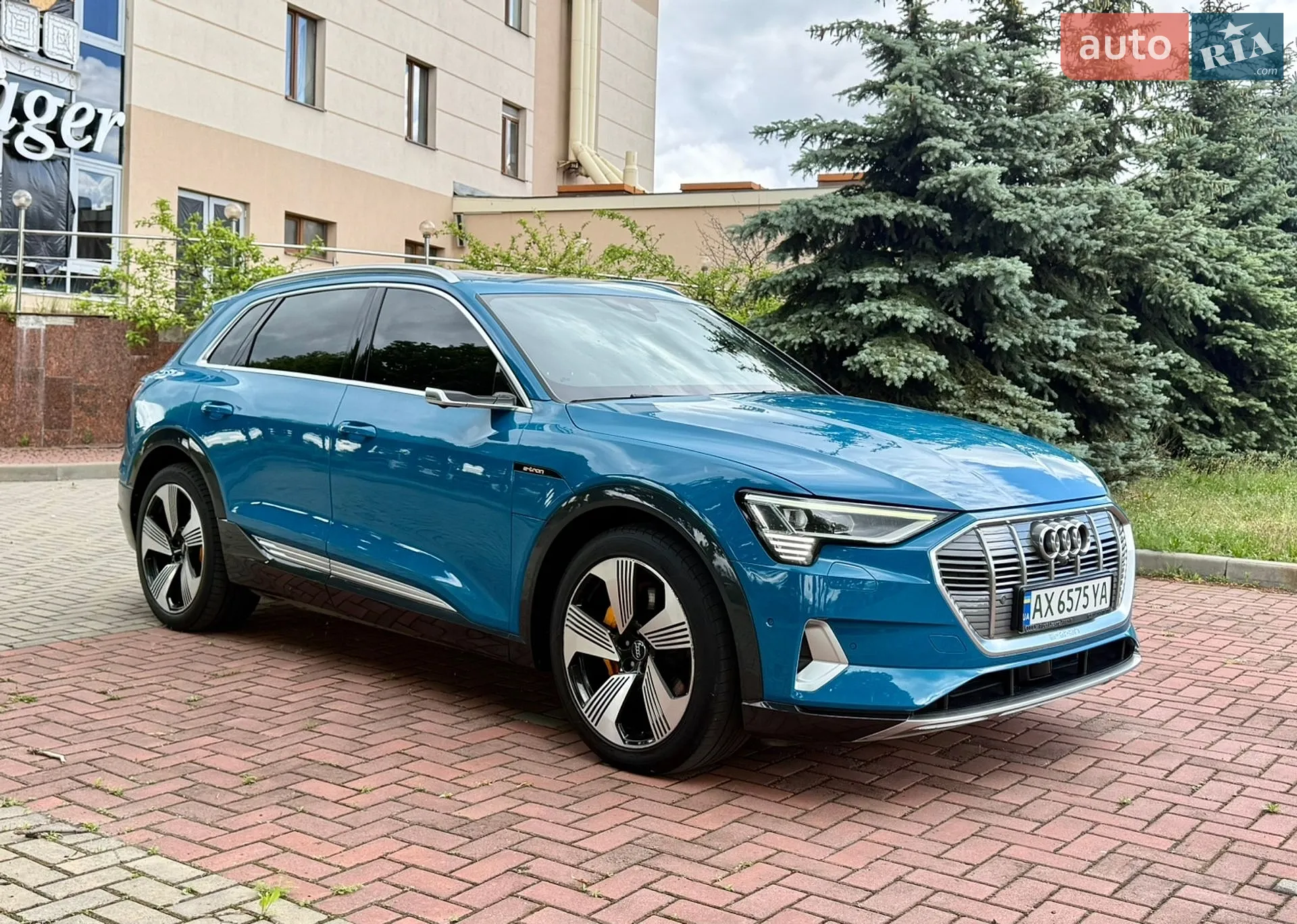 2019 Audi e-tron - мініатюра 16