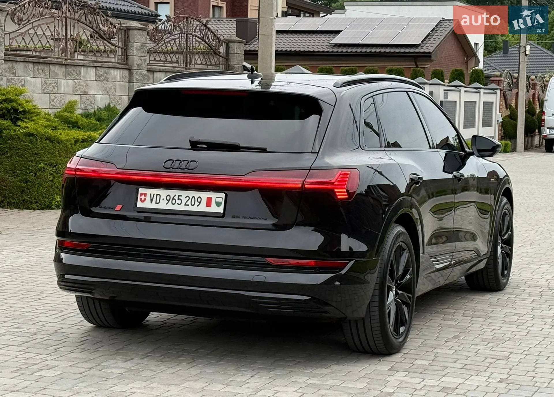 2019 Audi e-tron - мініатюра 24