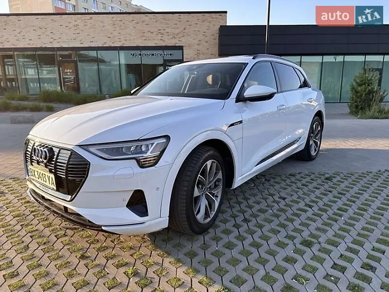 Audi e-tron