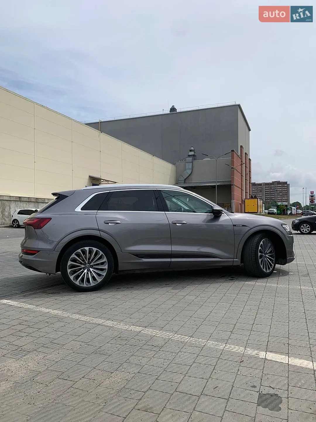 2019 Audi e-tron - мініатюра 9