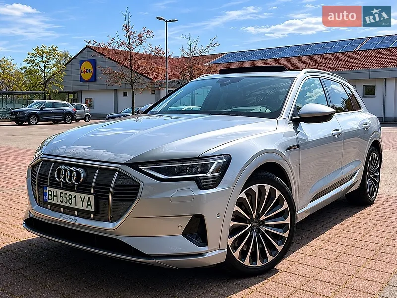 Audi e-tron