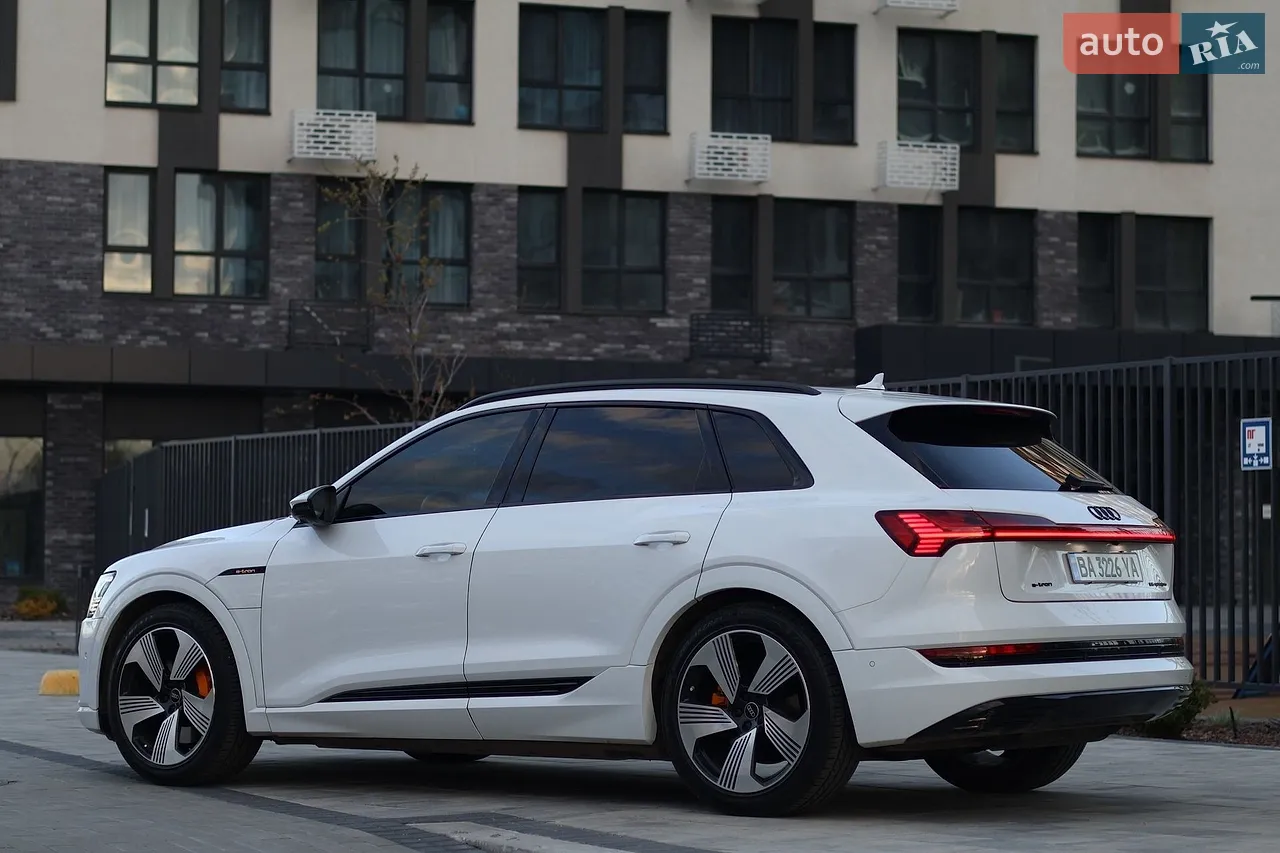2022 Audi e-tron - мініатюра 31
