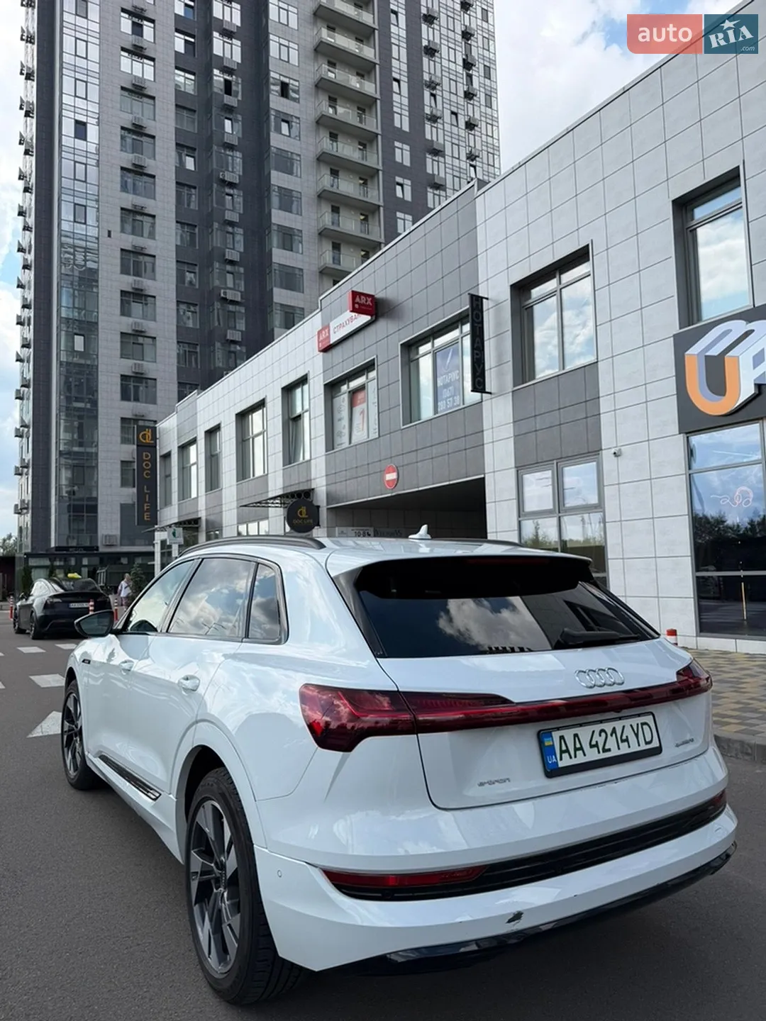 2021 Audi e-tron - мініатюра 11