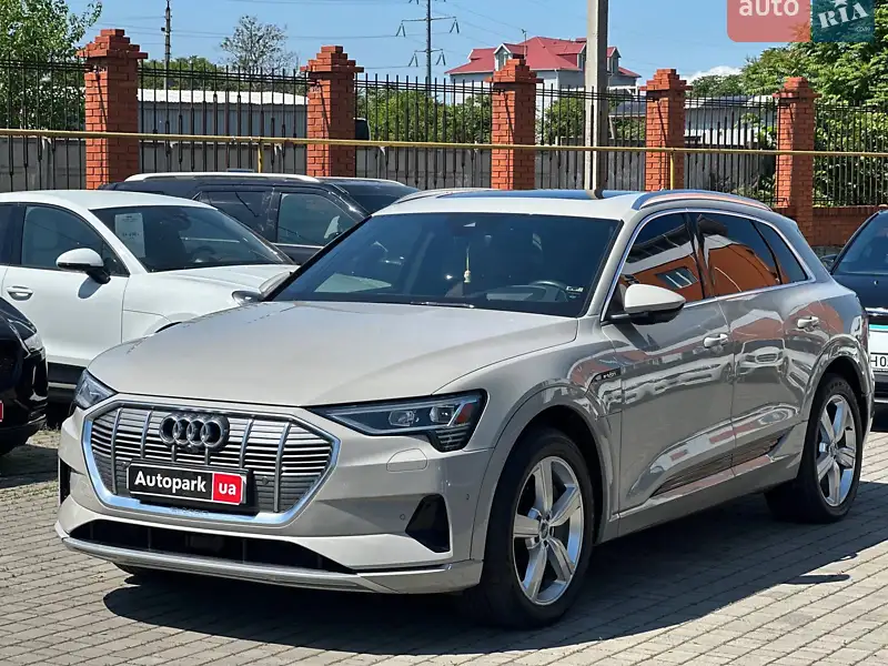 Audi e-tron