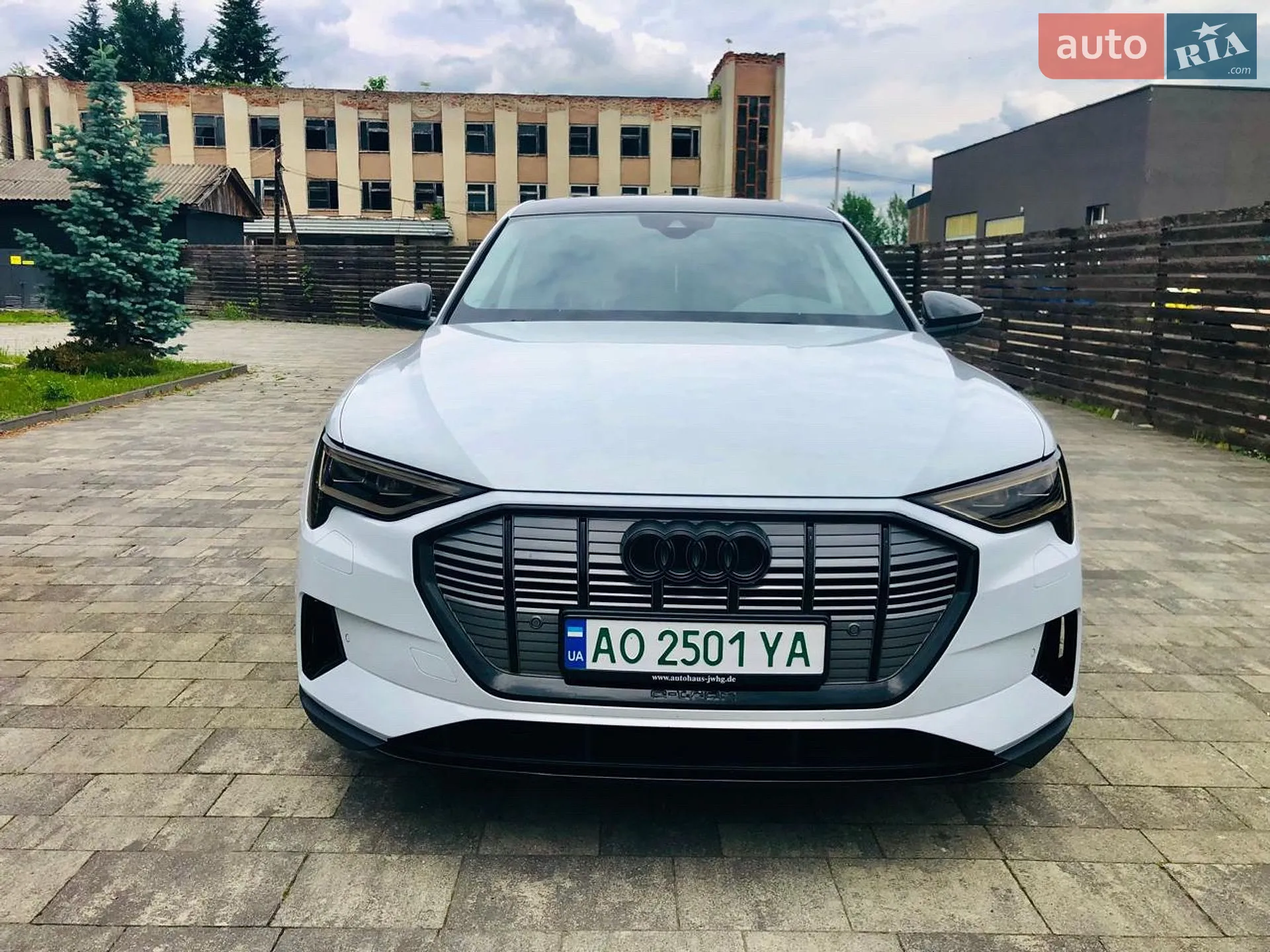 2019 Audi e-tron - мініатюра 32