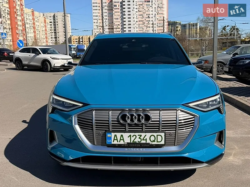 Audi e-tron 2019