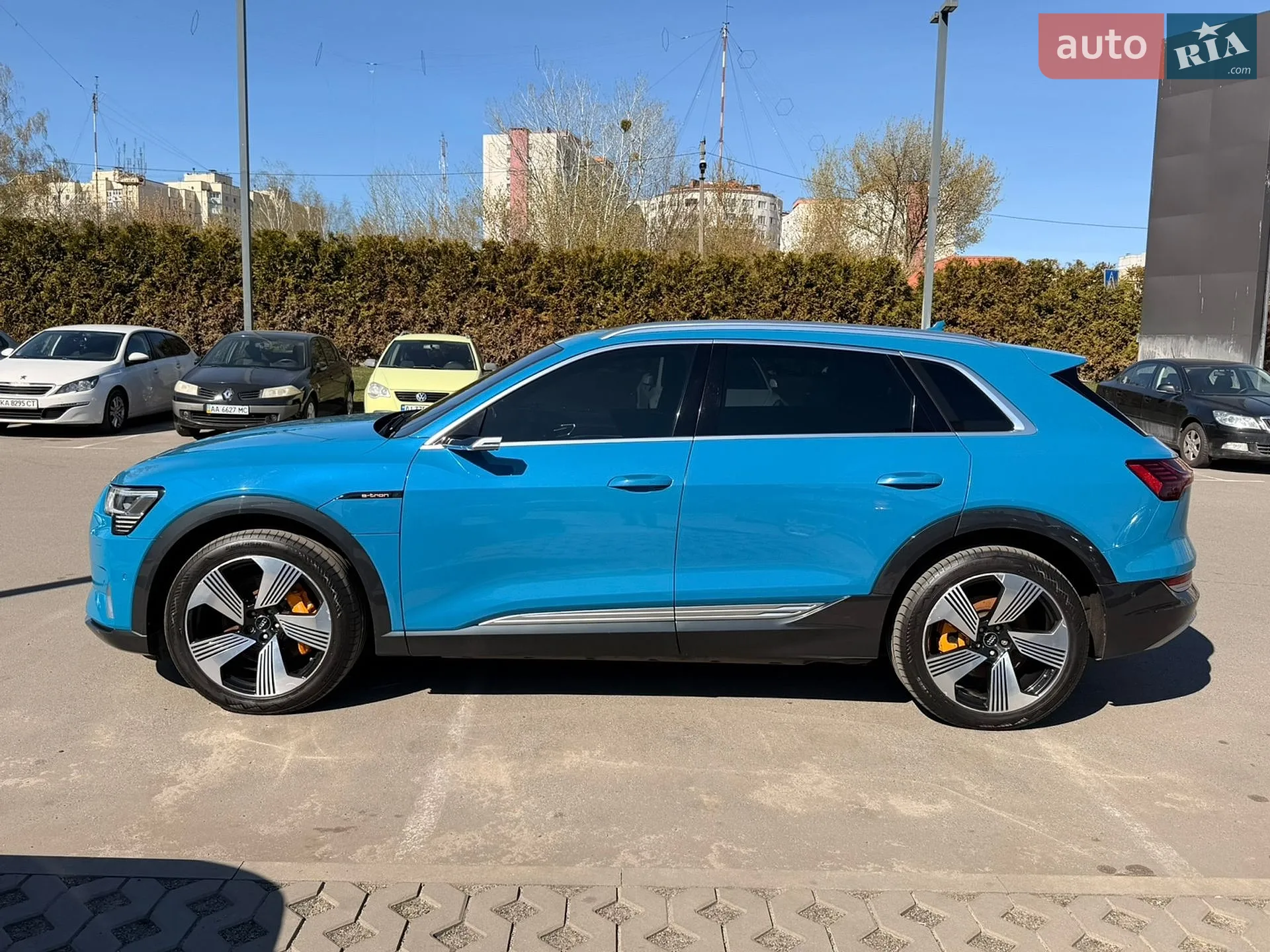 2019 Audi e-tron - мініатюра 9