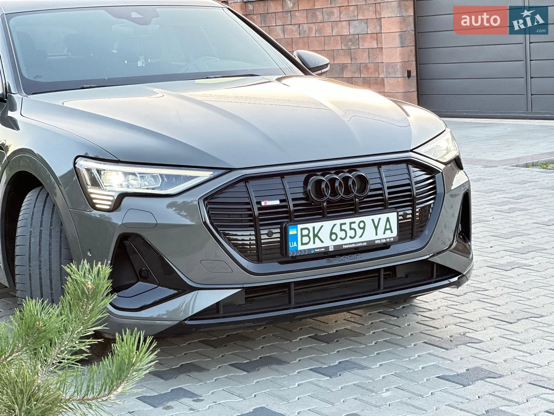 2022 Audi e-tron - мініатюра 5