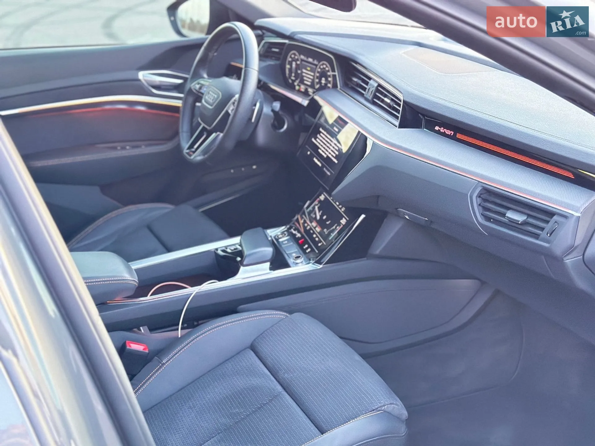 2022 Audi e-tron - мініатюра 23