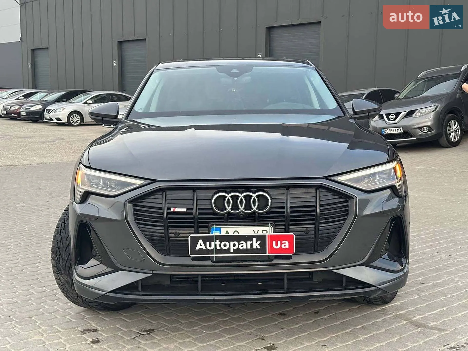 2020 Audi e-tron - мініатюра 10