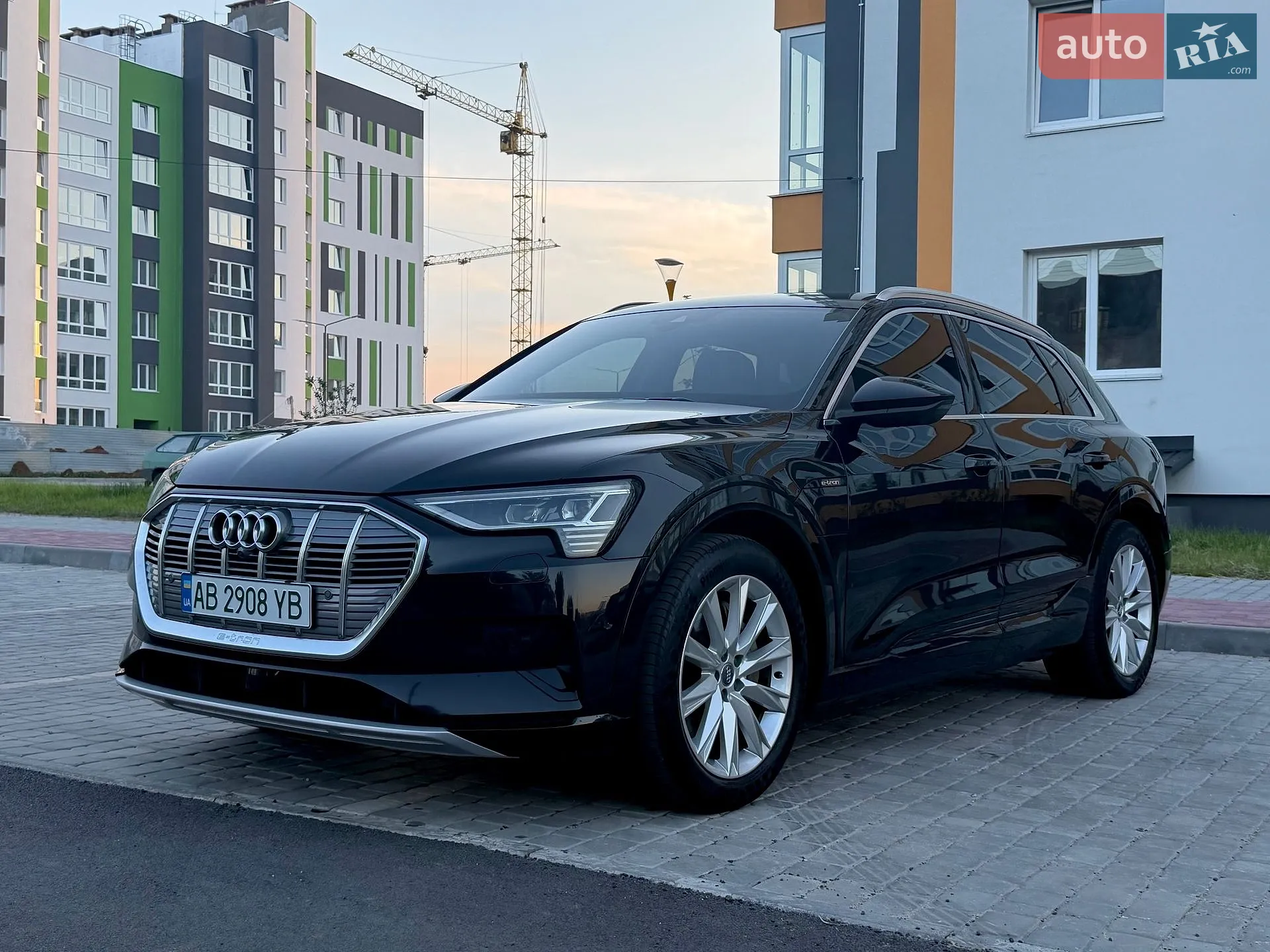 2019 Audi e-tron - мініатюра 3