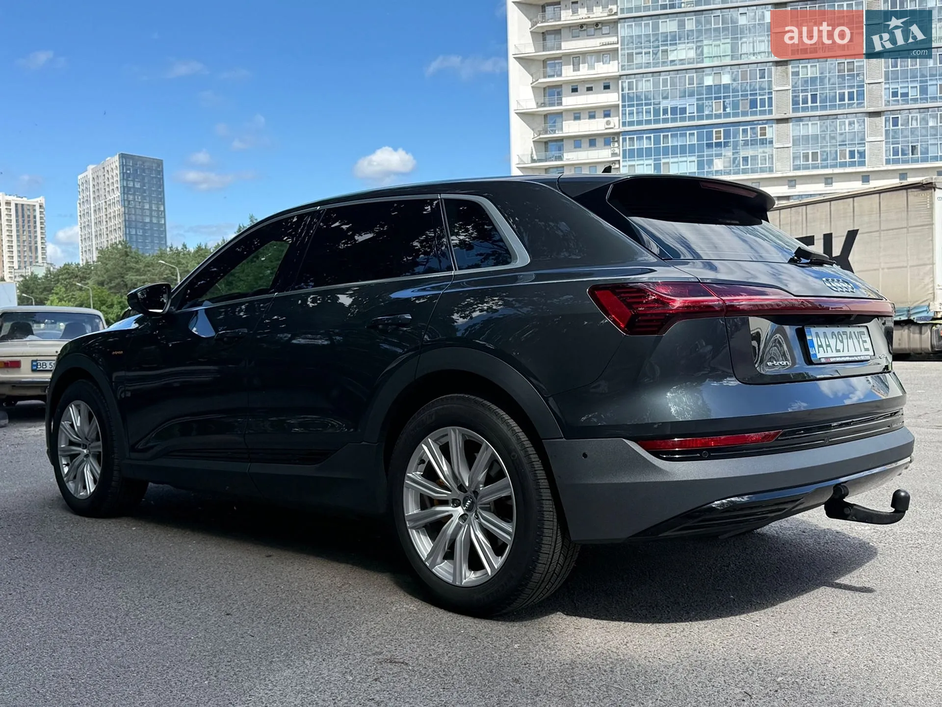 2020 Audi e-tron - мініатюра 3