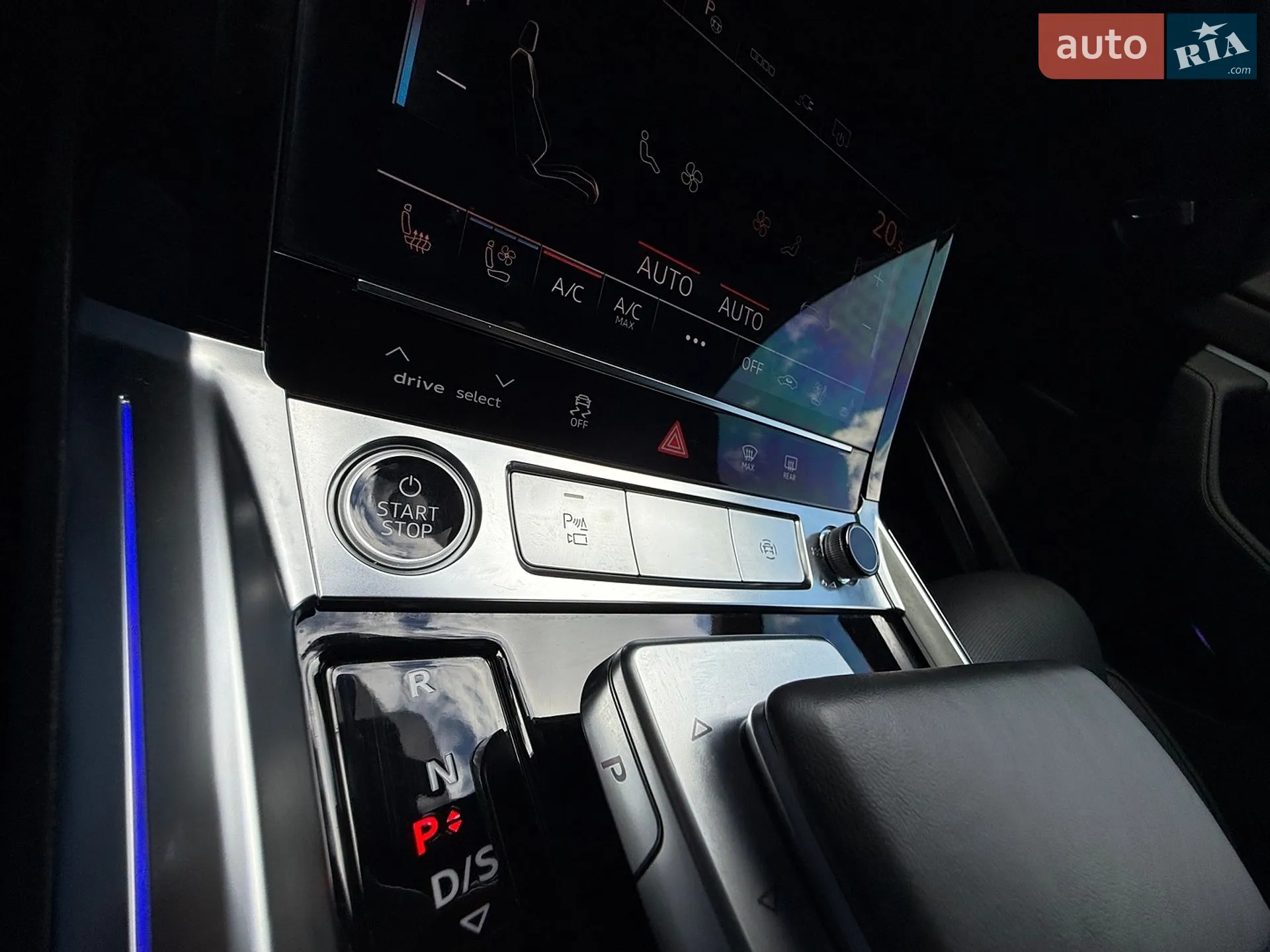 2020 Audi e-tron - мініатюра 42