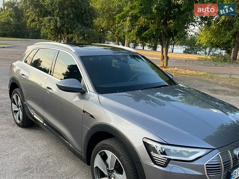 Audi e-tron