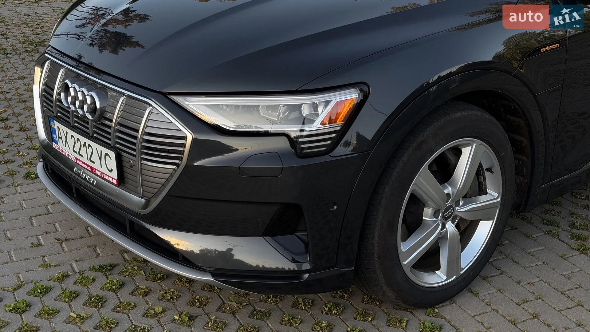 2019 Audi e-tron - мініатюра 11