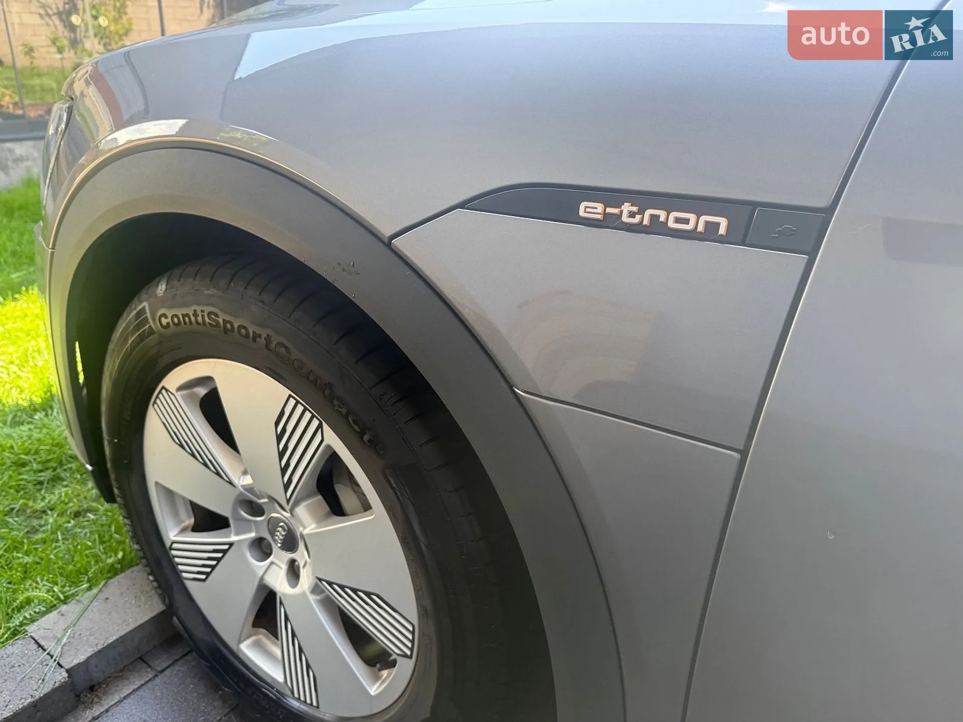 2020 Audi e-tron - мініатюра 9