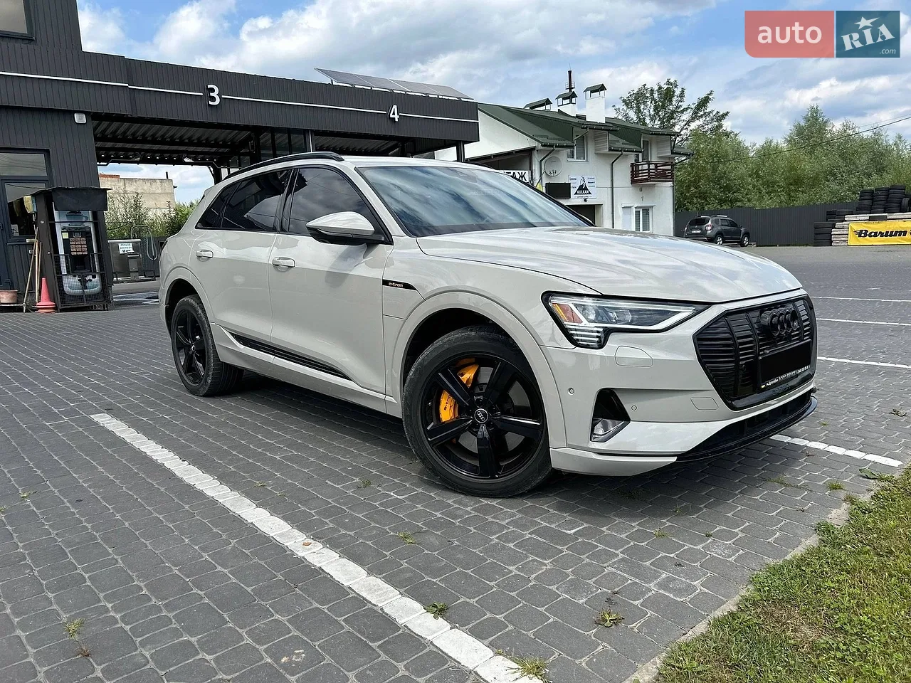 2019 Audi e-tron - мініатюра 21