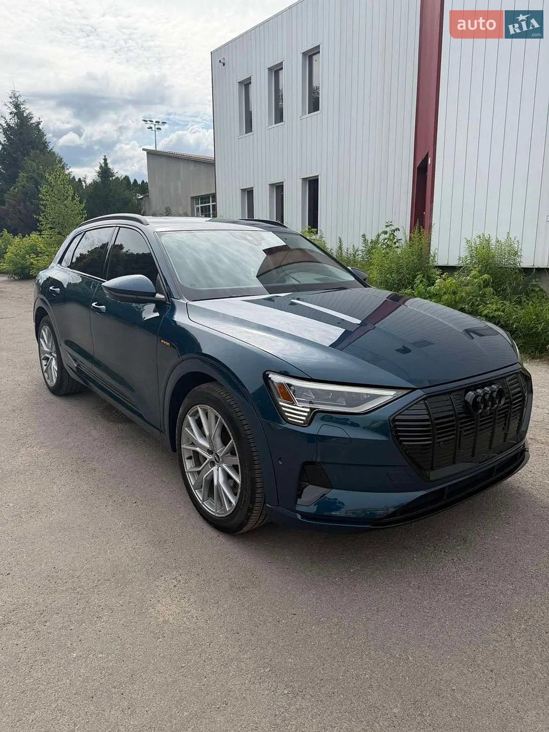2020 Audi e-tron - мініатюра 3