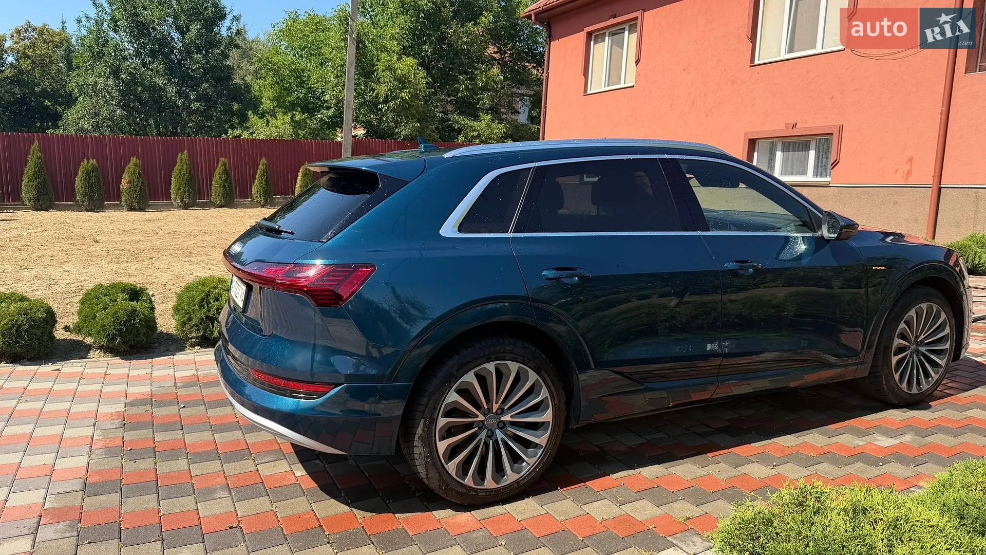 2019 Audi e-tron - мініатюра 13
