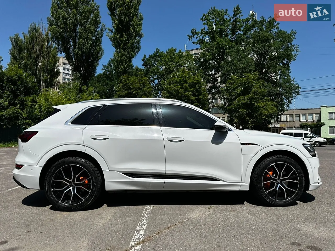 2019 Audi e-tron - мініатюра 15