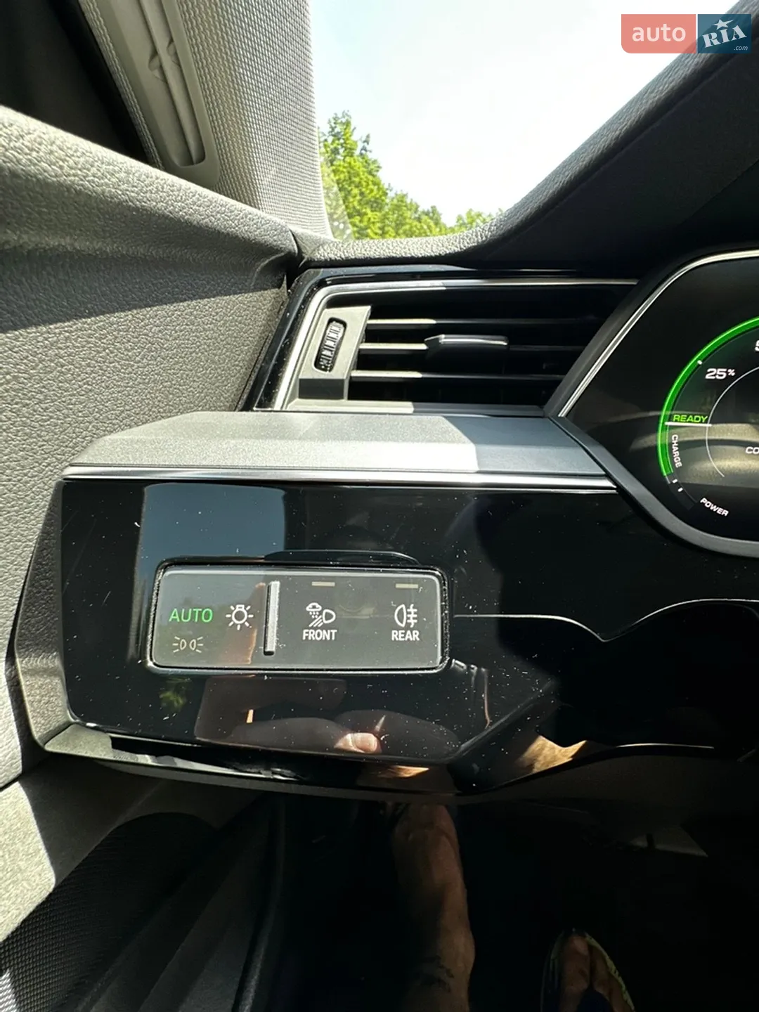 2020 Audi e-tron - мініатюра 17