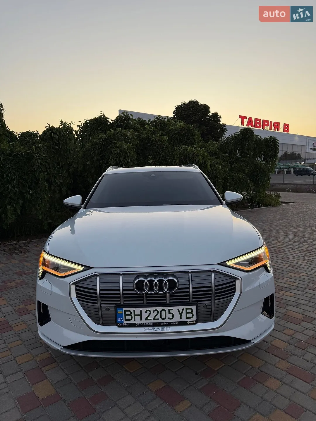 2019 Audi e-tron - мініатюра 3