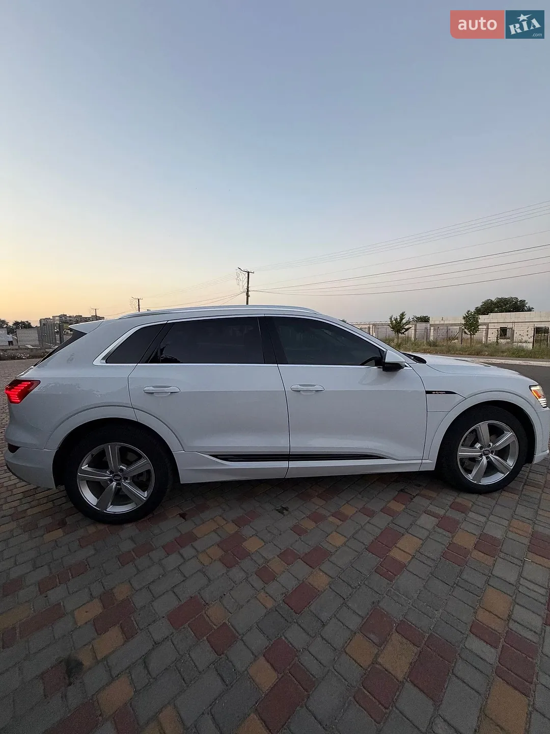 2019 Audi e-tron - мініатюра 9